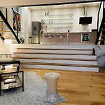 Loft - Parking Gratuit * Reims